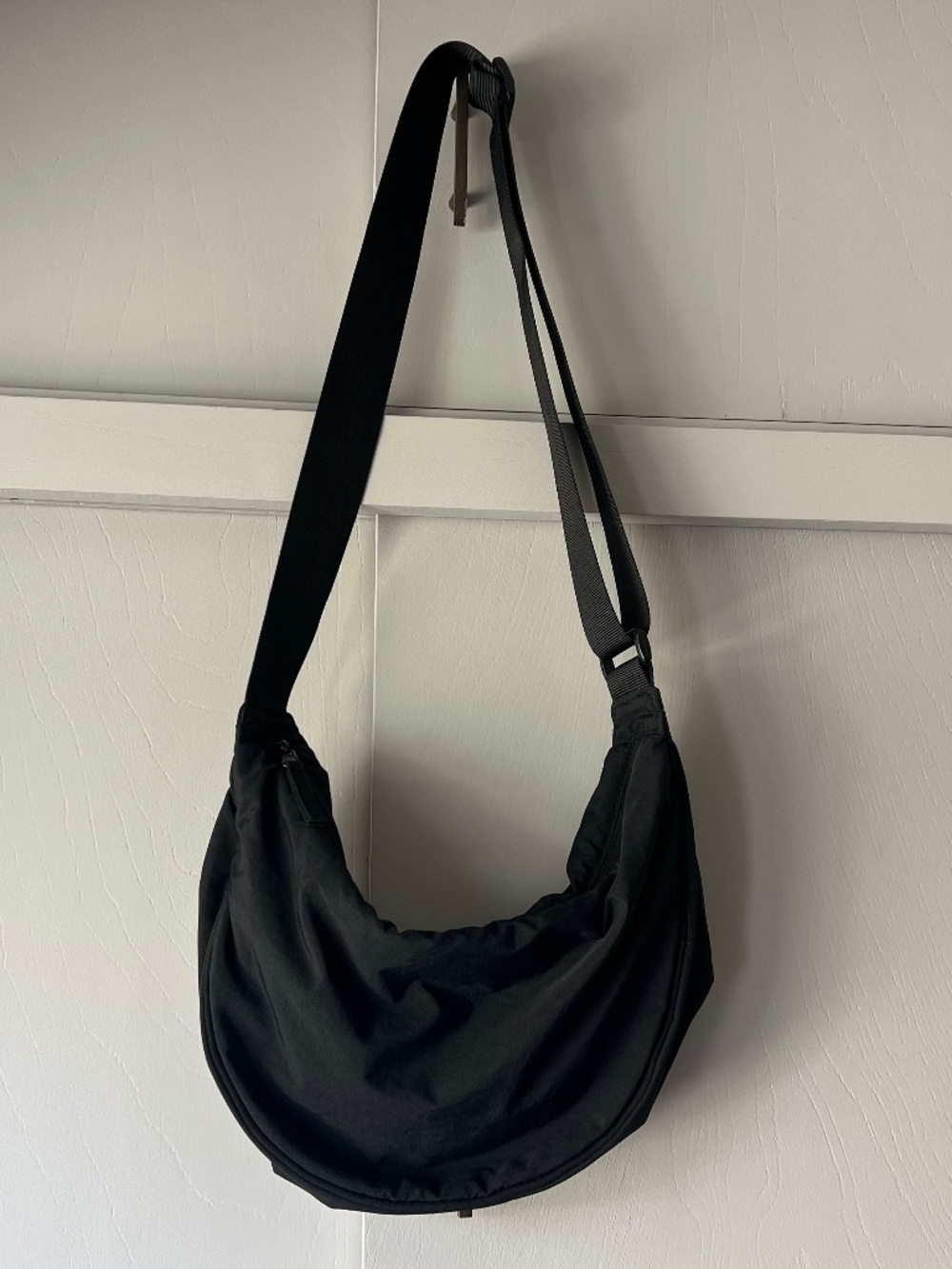 New H&M Black Nylon Slouchy Crescent Half-Moon Hobo Sling Crossbody Bag